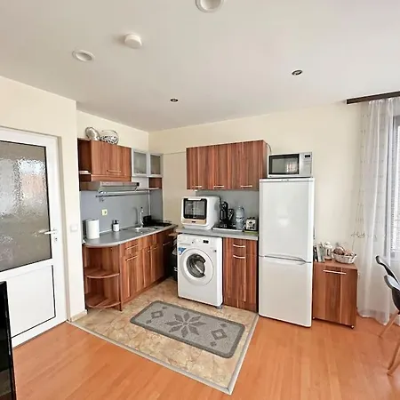 Beachside Bliss By Mery -balchik Apartment *