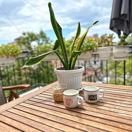 Beachside Bliss By Mery -balchik Apartment *